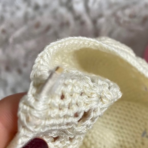 Hand knit Baby Hats 2 Set Appliqués